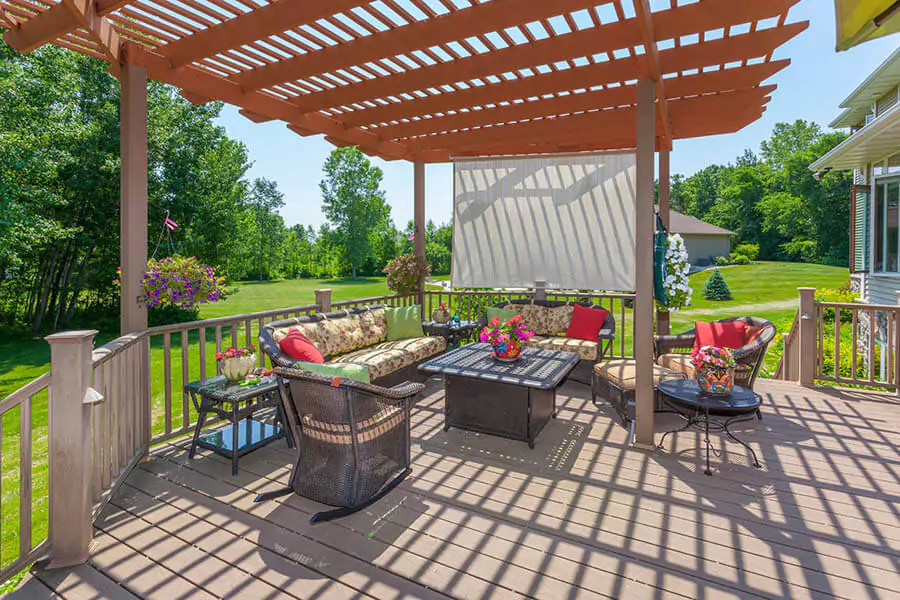 beautiful backyard patio deck with pergola